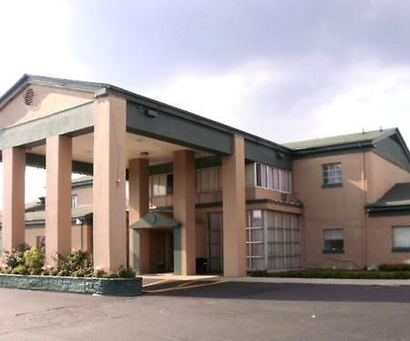 Welcome Inn And Suites 萨吉诺 外观 照片